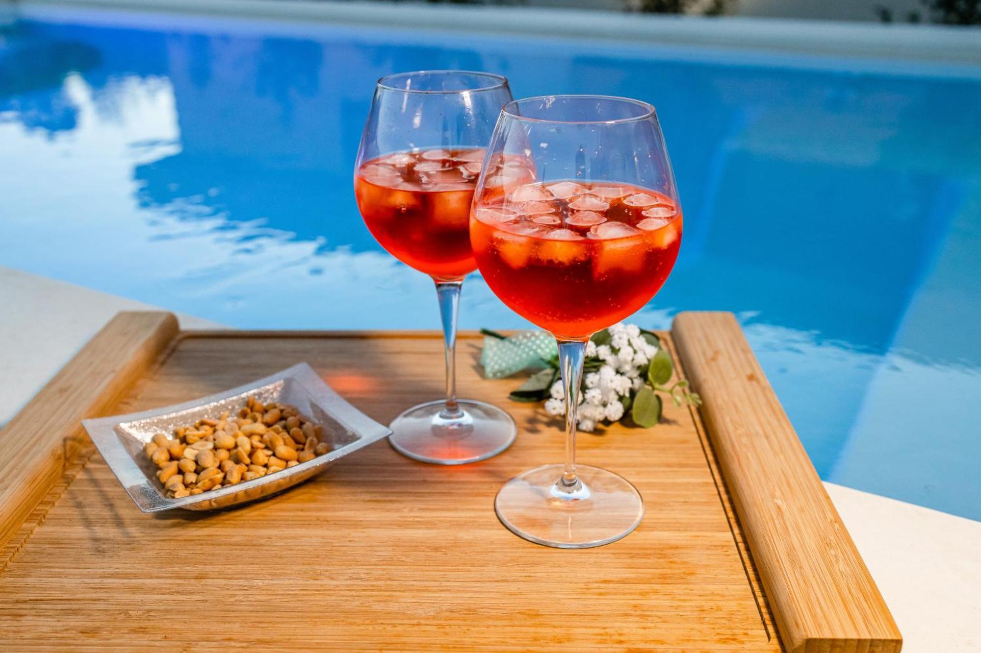 La Collina Di Montegrappa - Suites With Heated Private Pool - Suites With Shared Pool Тулье Экстерьер фото